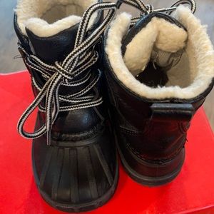 London Fog Toddler Snow boots